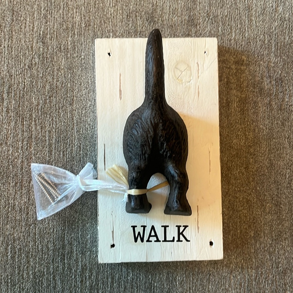 Leash hook with 4 screws